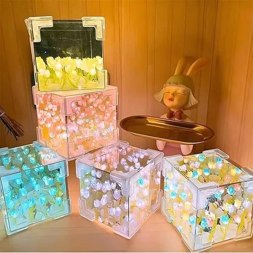 Lampara espejo cubo led de tulipanes