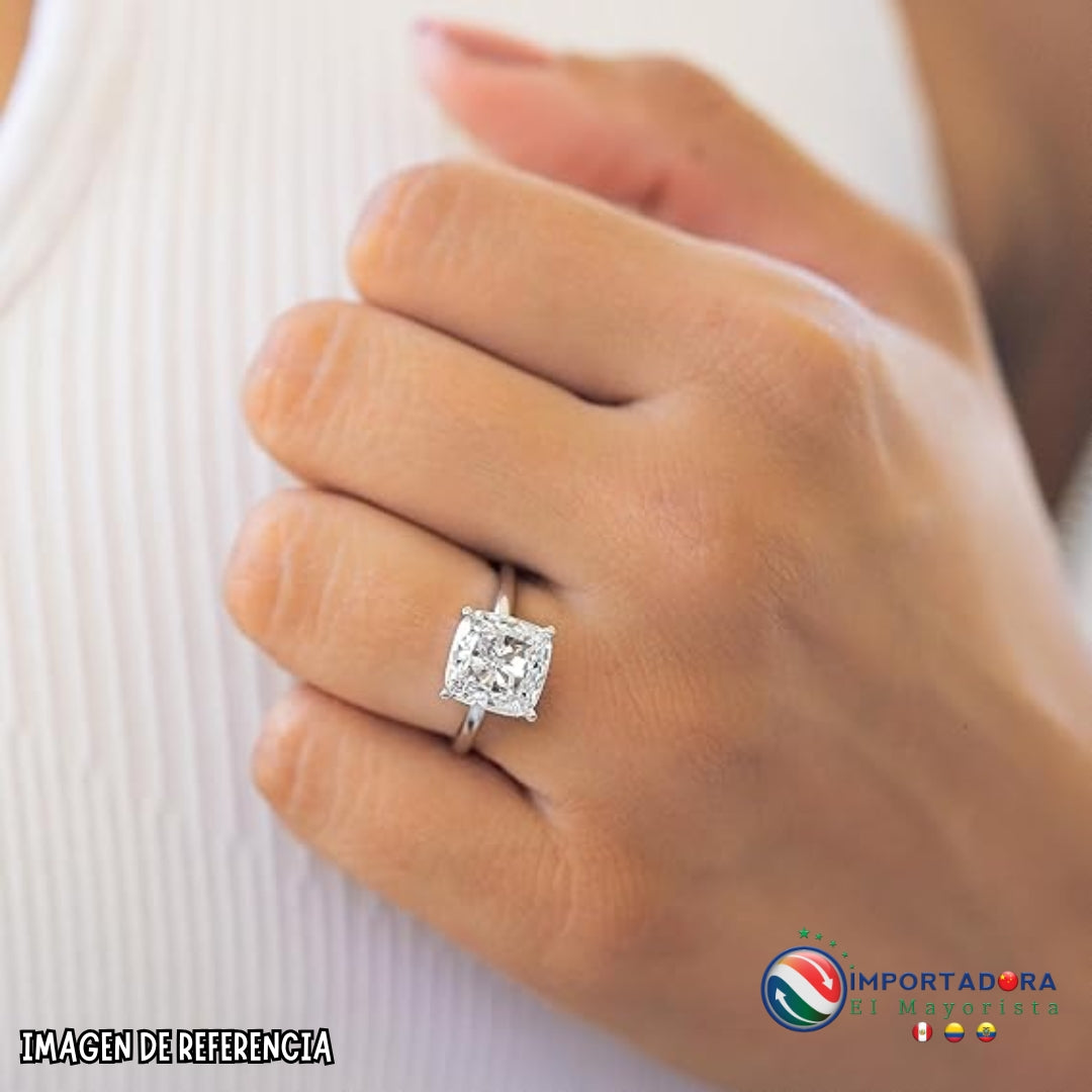 Anillo Moisannita