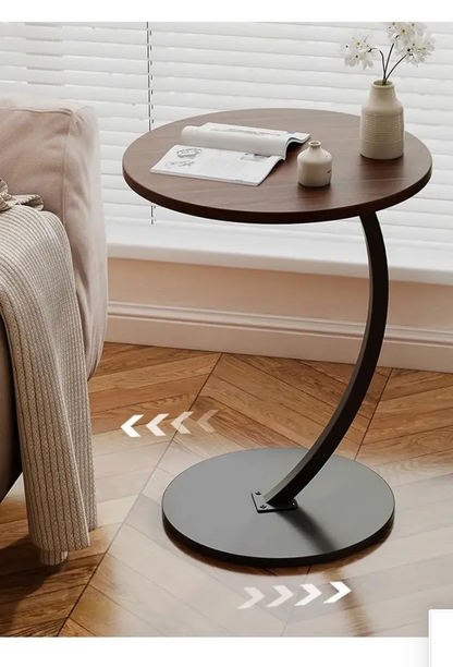 Mesa Auxiliar Redonda C-Shape Estilo Nórdico con Base Metálica Curva