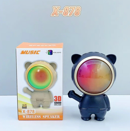 Bocina Inalámbrica Bluetooth Modelo X-878 (Diseño de Oso / Astronauta)