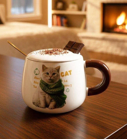 Taza con tapa y cuchara