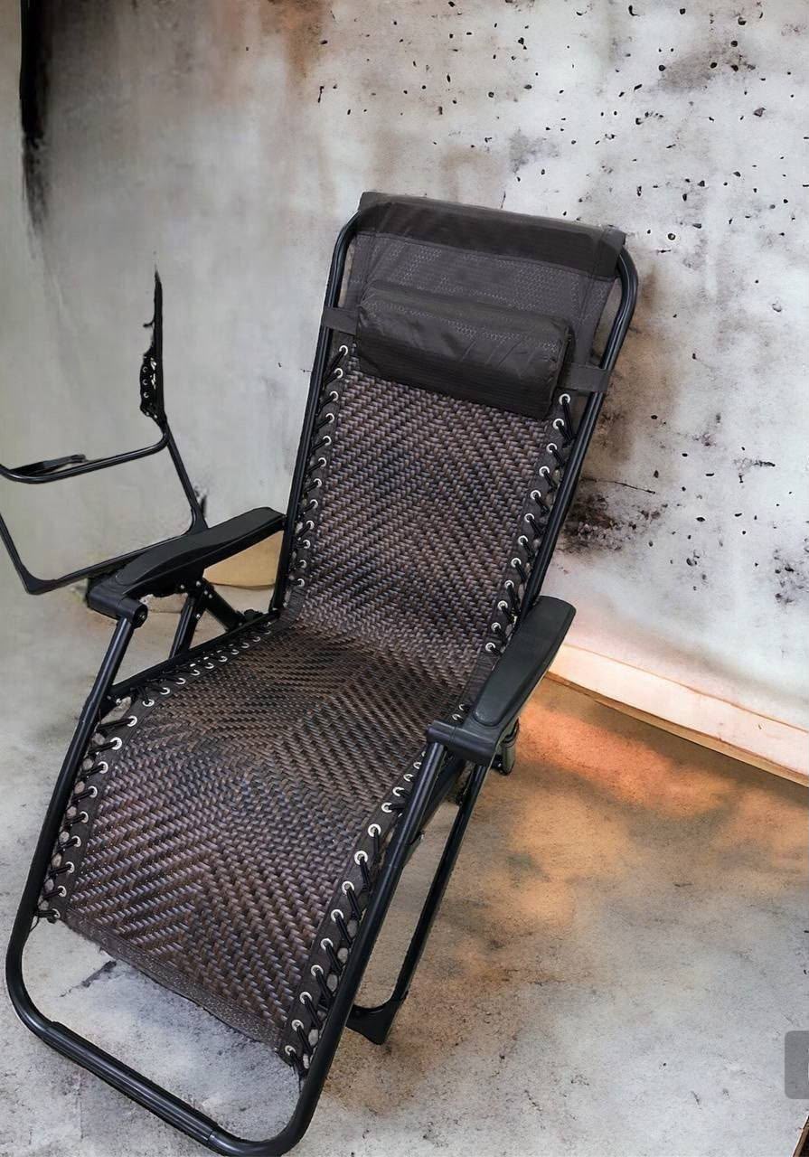 Silla mecedora reenclinable